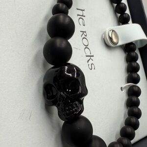 Rocks Black Skull Bead Bracelet